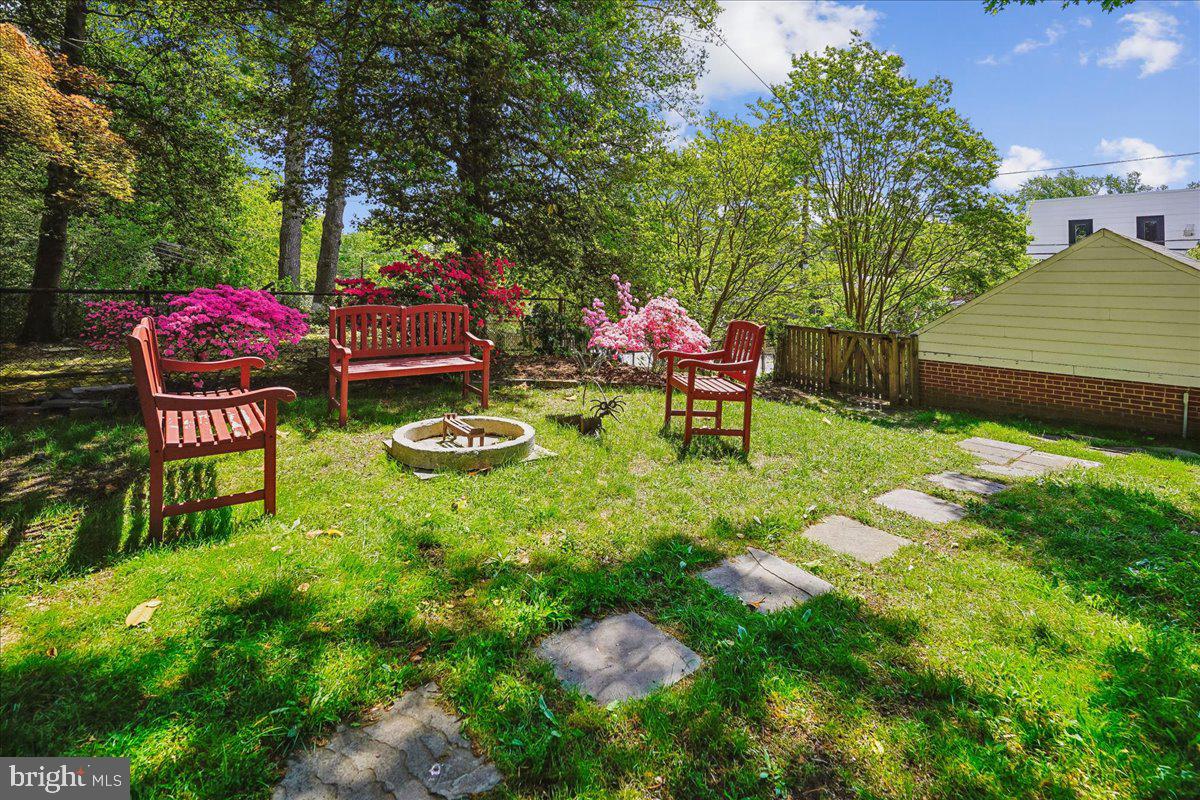2910 Upton Street Northwest Washington, DC 20008 - Photo 50 of 64 Patio