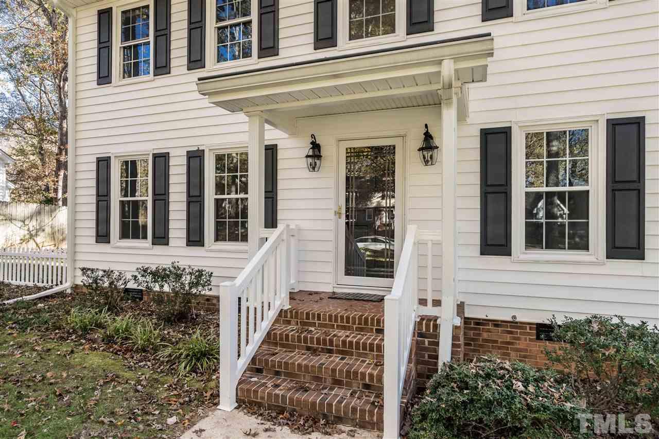 7212 St Ledger Drive Raleigh, NC 27613 - Photo 2 of 27 front view of a house