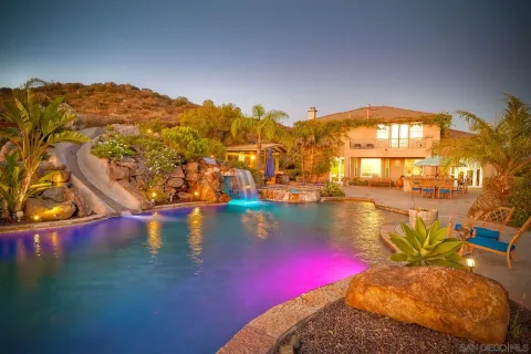 $1,995,000 | 15068 Creek Hills Road, El Cajon, CA 92021