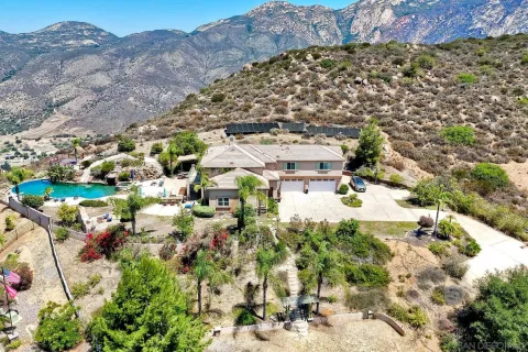 $1,995,000 | 15068 Creek Hills Road, El Cajon, CA 92021