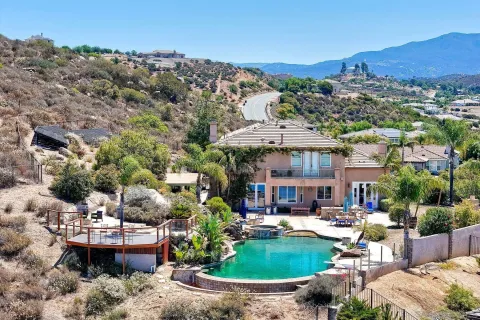 $1,995,000 | 15068 Creek Hills Road, El Cajon, CA 92021