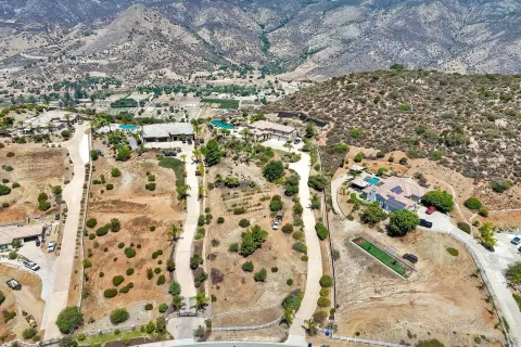 $1,995,000 | 15068 Creek Hills Road, El Cajon, CA 92021