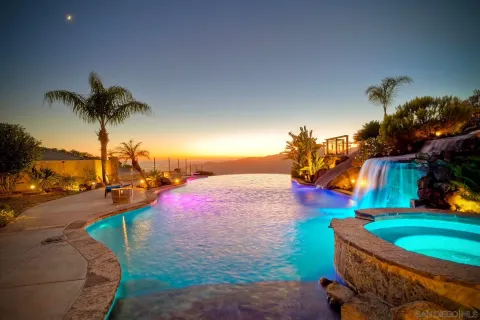 $1,995,000 | 15068 Creek Hills Road, El Cajon, CA 92021