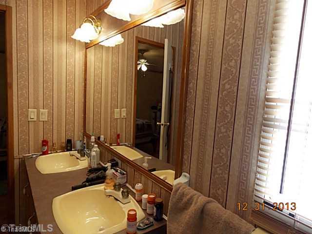 128 Smith Landing Road Mount Airy, NC 27030 - Photo 9 of 16 Master Bath/Spa.