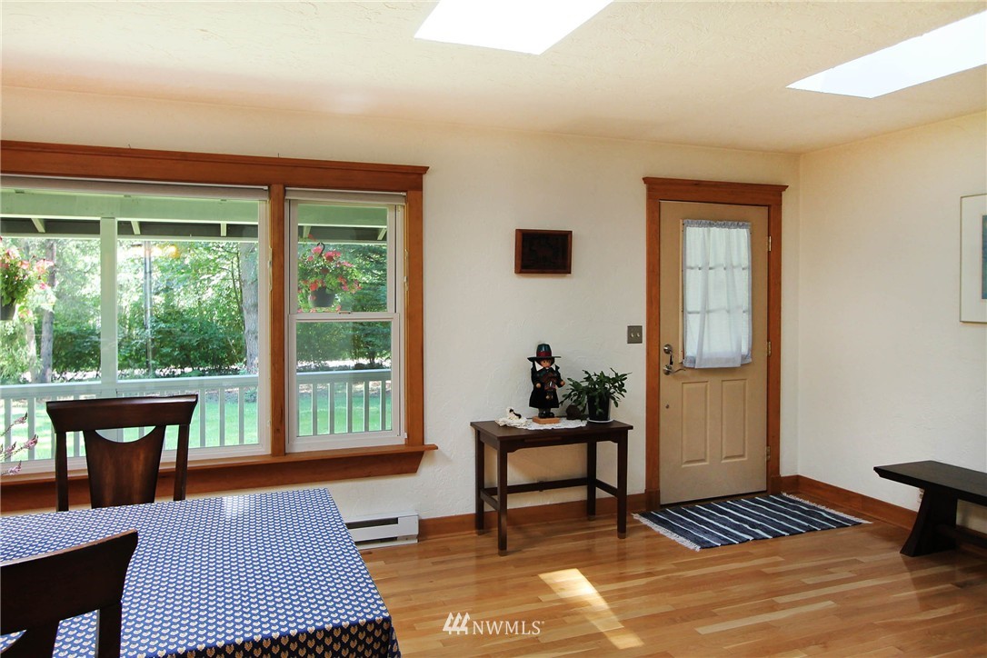 24327 Old Mill Road Southwest Vashon, WA 98070 - Photo 13 of 25