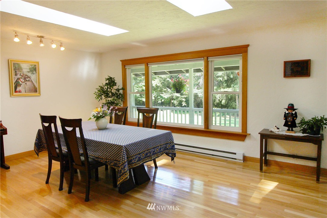 24327 Old Mill Road Southwest Vashon, WA 98070 - Photo 14 of 25