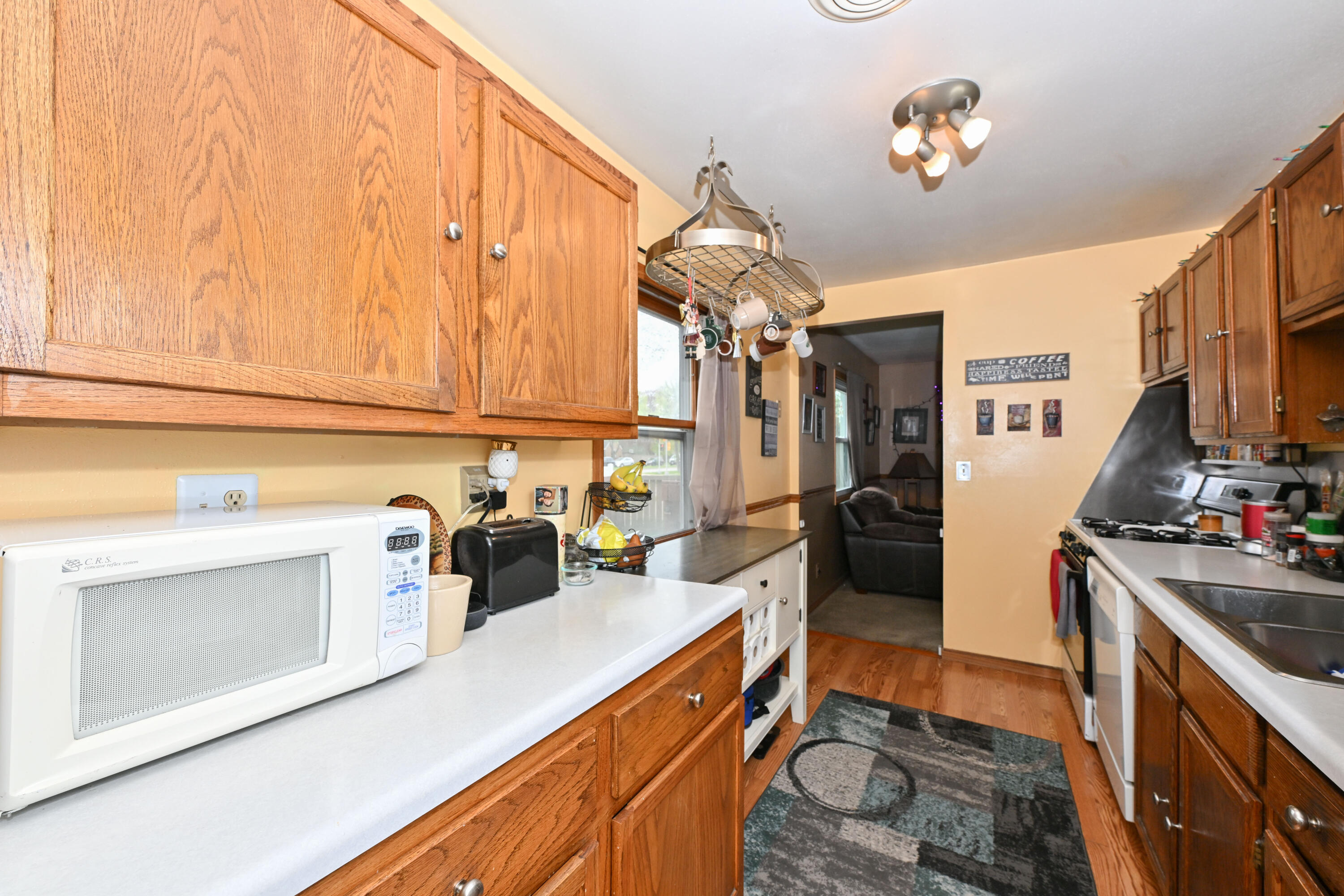 6012 West Morgan Avenue Milwaukee, WI 53219 - Photo 13 of 31 Photo (13)