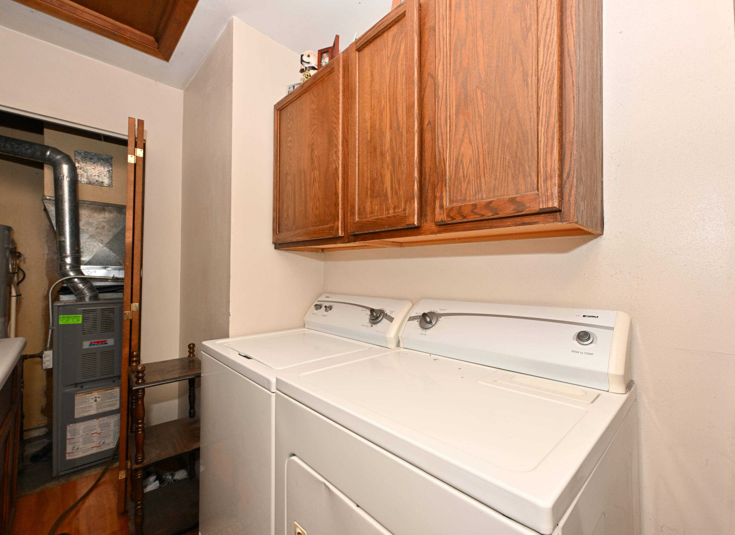 6012 West Morgan Avenue Milwaukee, WI 53219 - Photo 18 of 31 Photo (21)