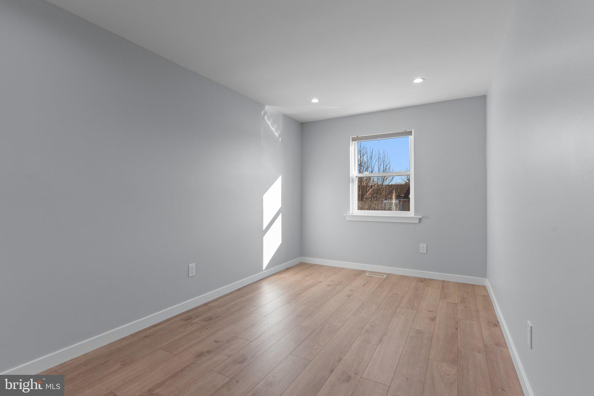 3586 Dows Road Philadelphia, PA 19154 - Photo 15 of 29
