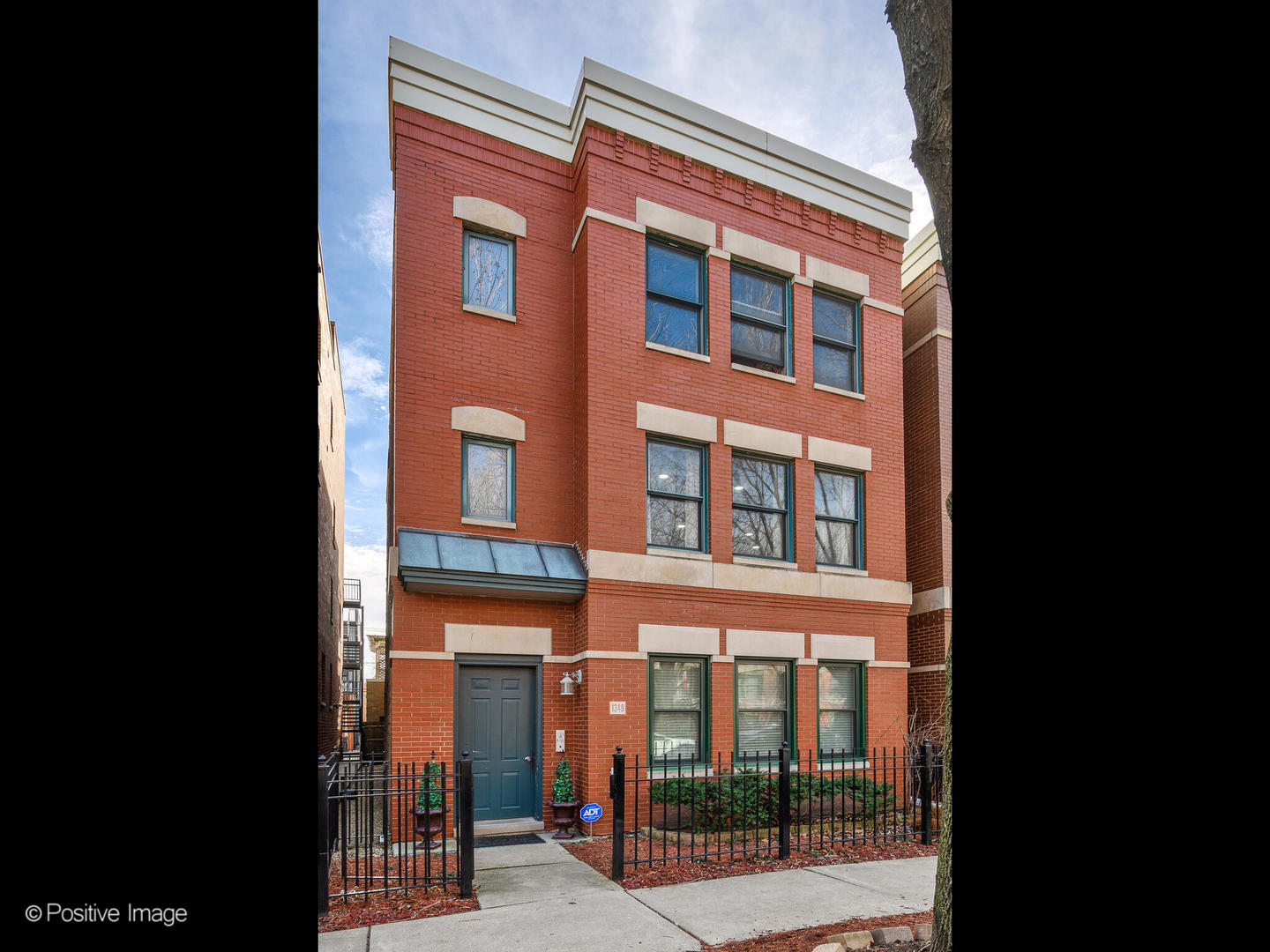 1349 West Fillmore Street, Unit B Chicago, IL 60607 - Photo 1 of 19 a building view