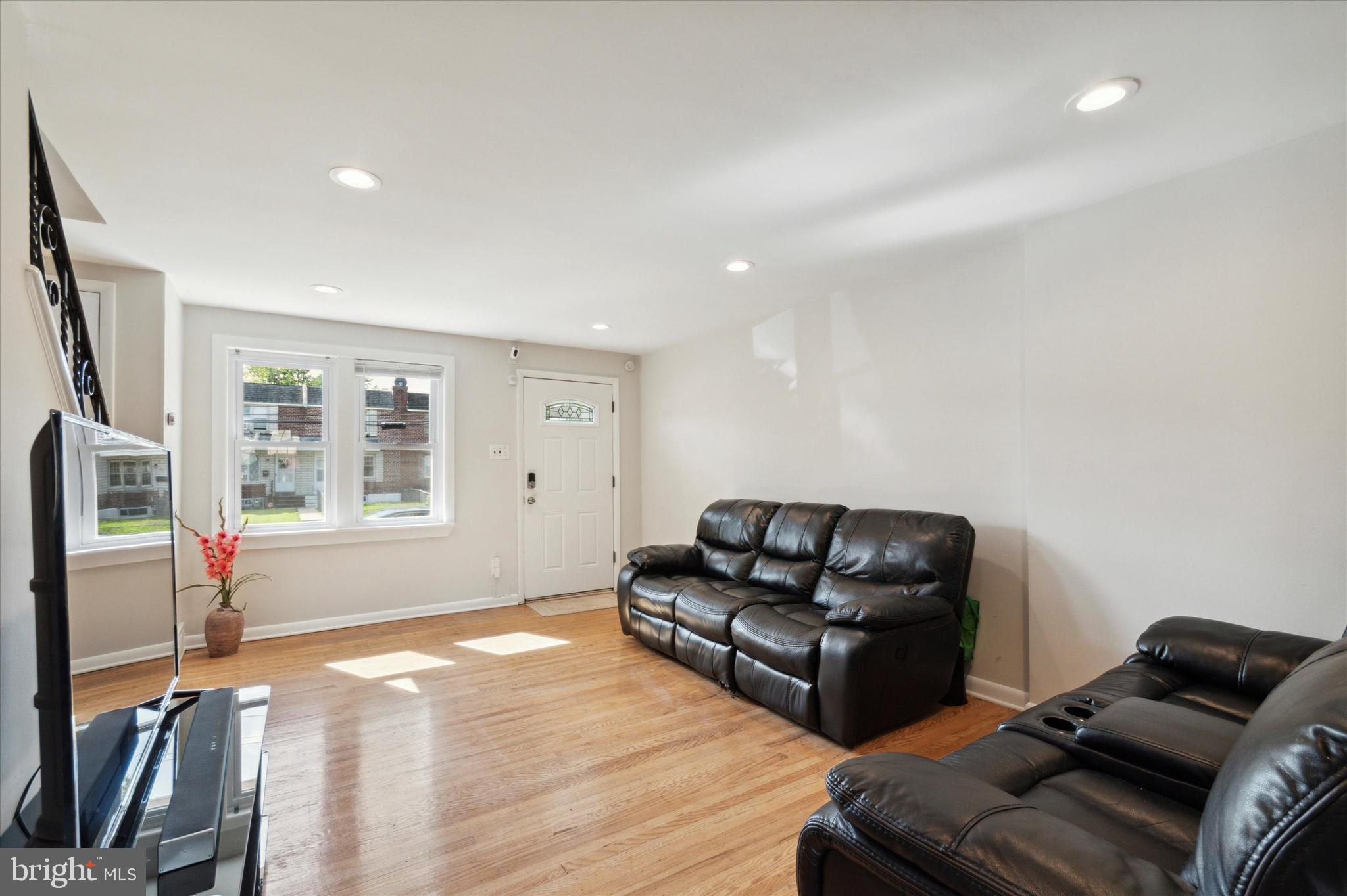 981 Grant Road Folcroft, PA 19032 - Photo 3 of 24 Freshly Painted & Beautiful Hardwood Floors