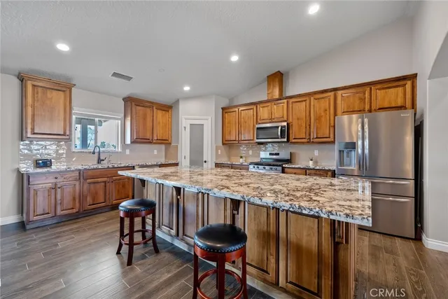 $550,000 | 9564 Candlelight Street, Apple Valley, CA 92308