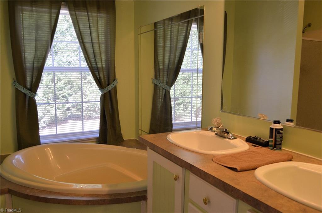 5630 Horseshoe Neck Road Lexington, NC 27295 - Photo 16 of 21 Gallery Image 16