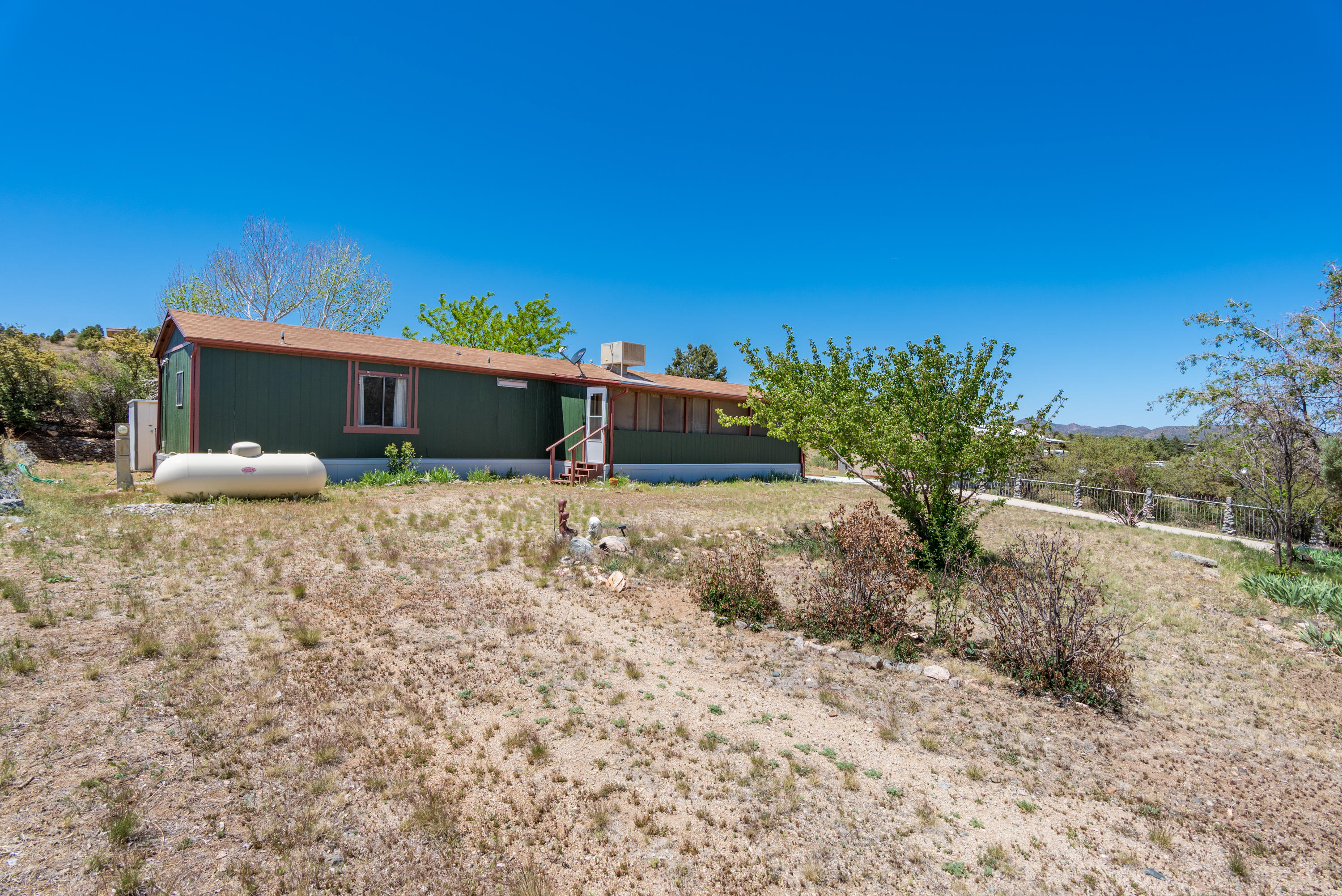 18388 Frontier Road Peeples Valley, AZ 86332 - Photo 3 of 37 DSC_7566c