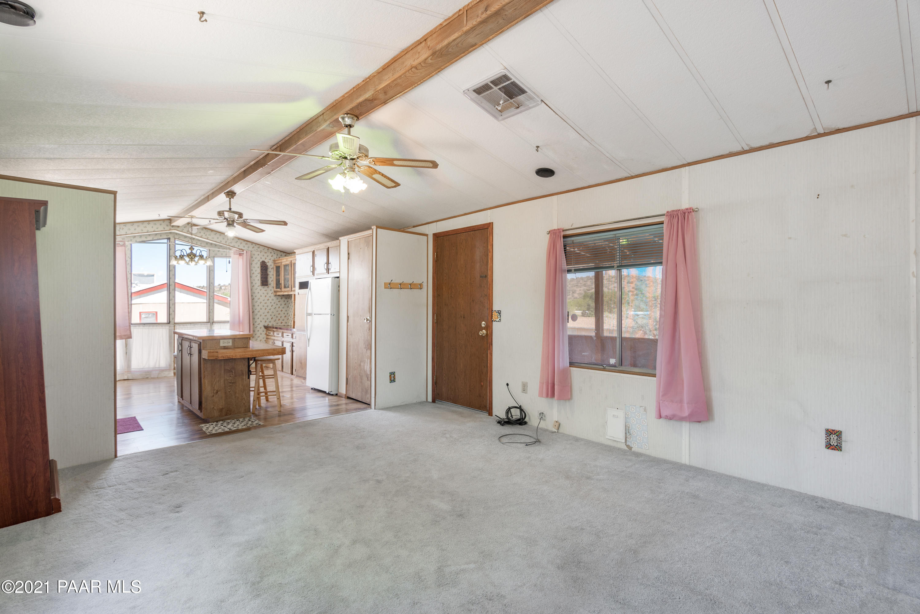 18388 Frontier Road Peeples Valley, AZ 86332 - Photo 5 of 37 DSC_7570a