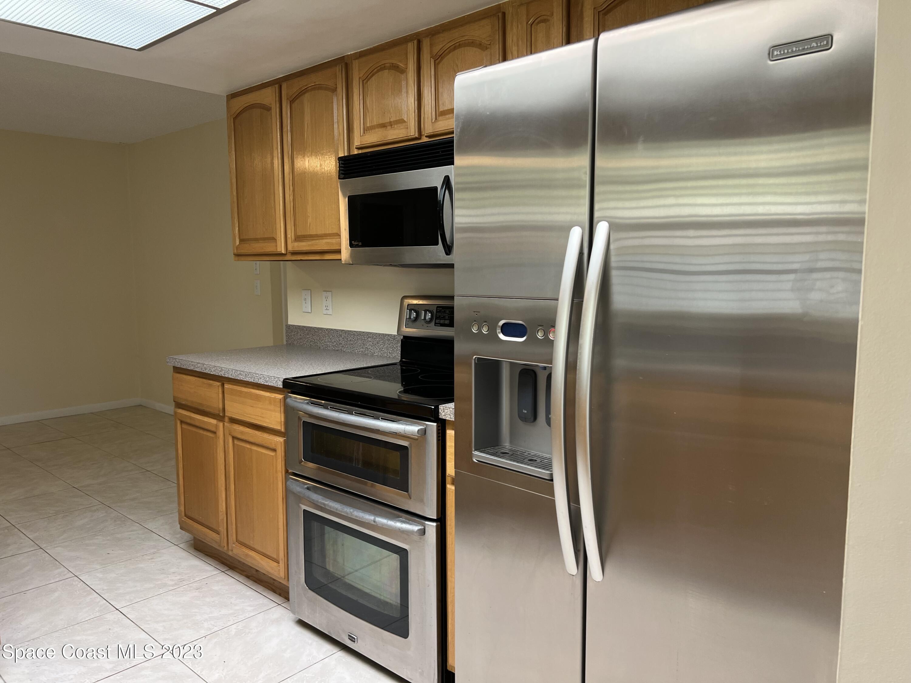 1911 Talloak Road Melbourne, FL 32935 - Photo 4 of 15 S/S APPLIANCES