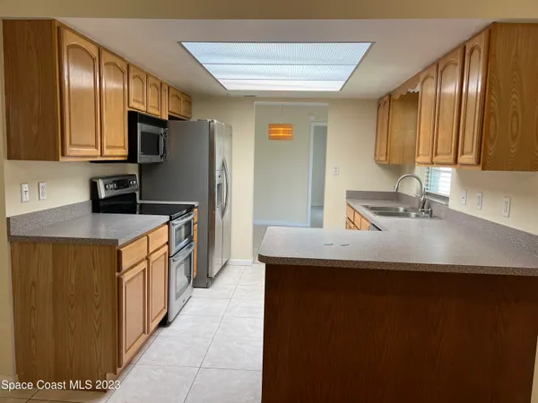 $1,900 | 1911 Talloak Road, Melbourne, FL 32935