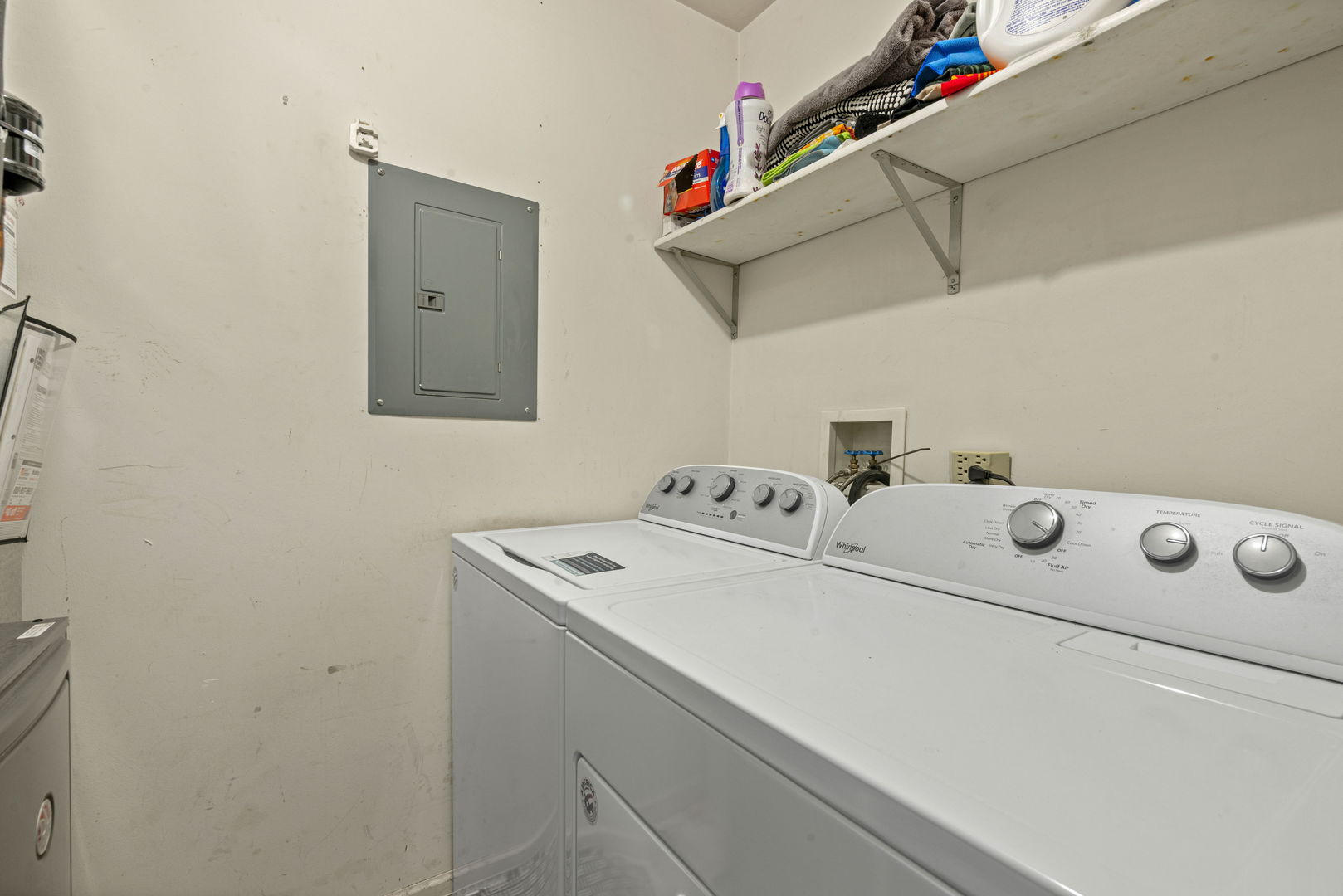 1940 Matthew Court, Unit D Elgin, IL 60123 - Photo 12 of 15 a utility room with dryer and washer