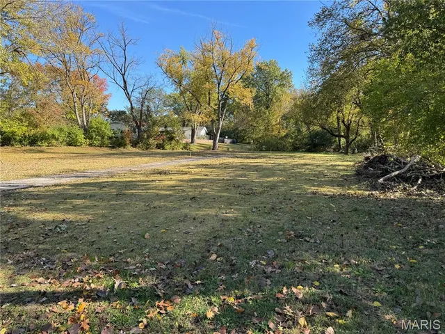 $399,999 | 8 Chasselle Lane, St. Louis, MO 63141