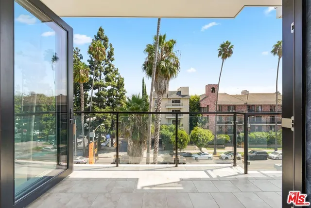 $16,495,000 | 137 North Doheny Drive, West Hollywood, CA 90048