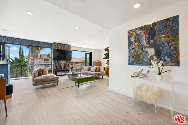 $16,495,000 | 137 North Doheny Drive, West Hollywood, CA 90048