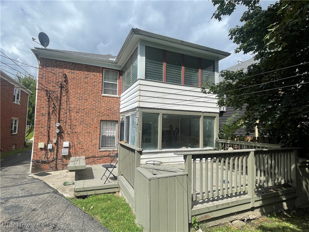 3533 Daleford Road Cleveland, OH 44120 - Photo 3 of 16