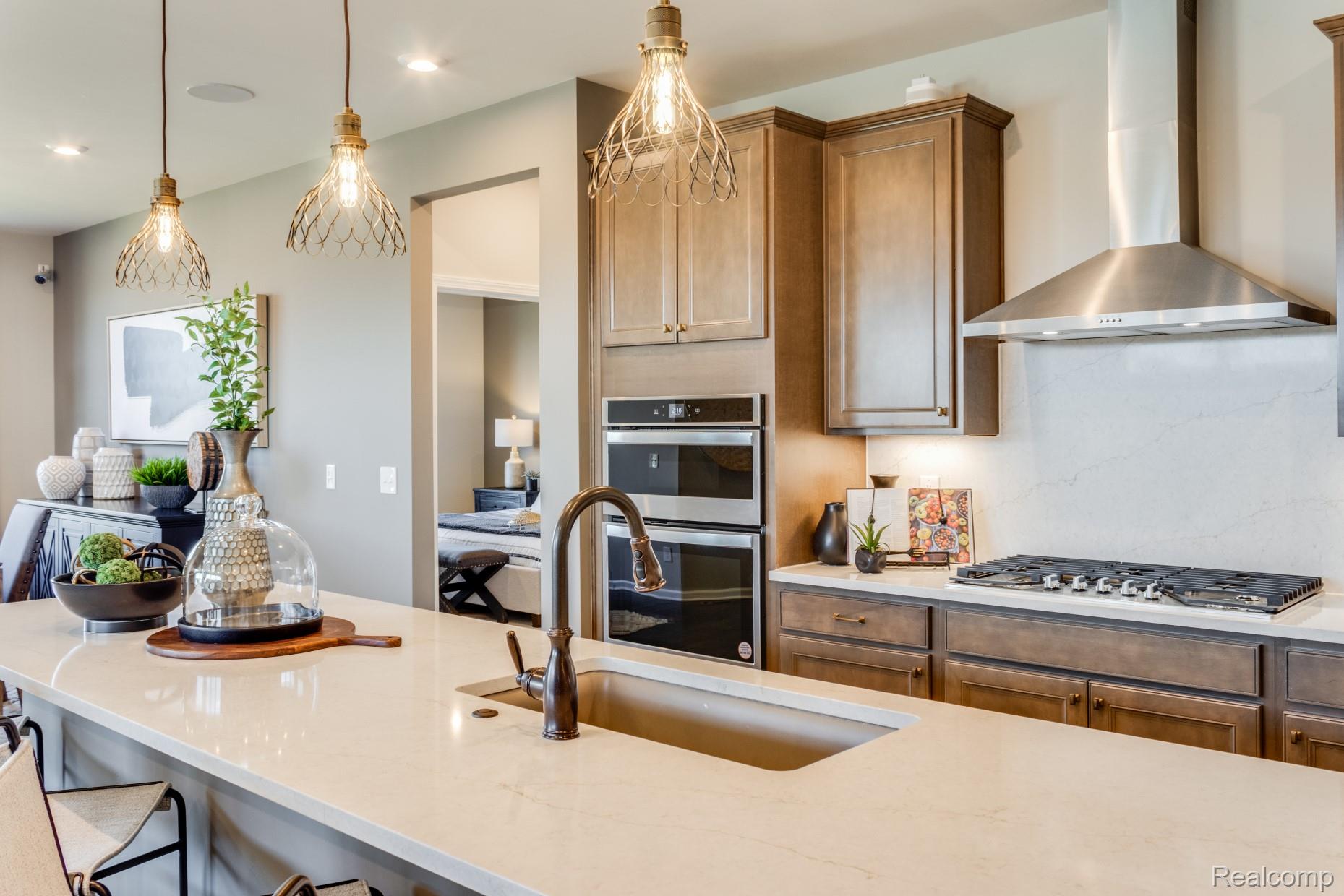 3065 Wyvern Road Lake Orion, MI 48359 - Photo 6 of 15 Kitchen