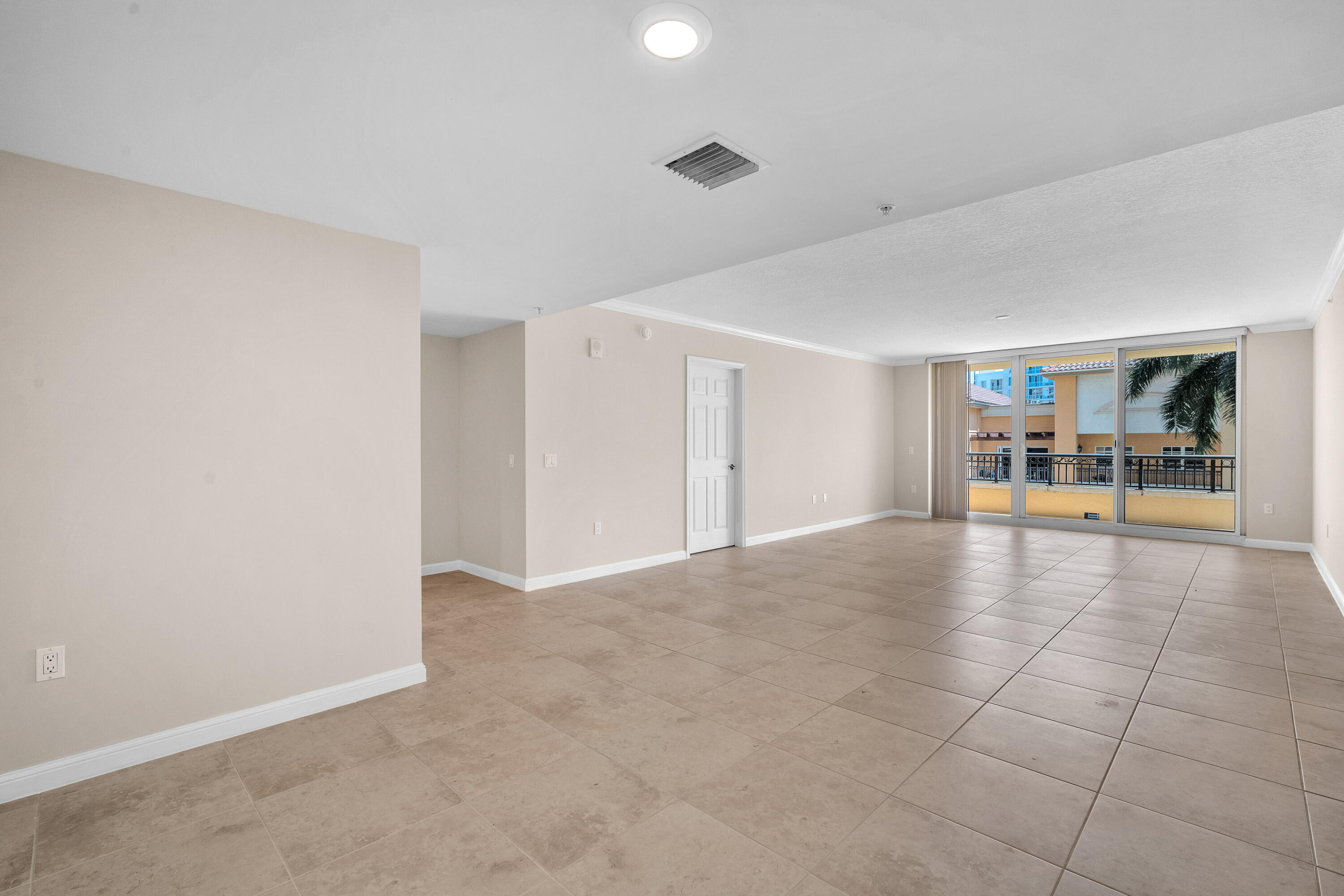 101 Plaza Real South, Unit 829 Boca Raton, FL 33432 - Photo 14 of 37 DSC_6749