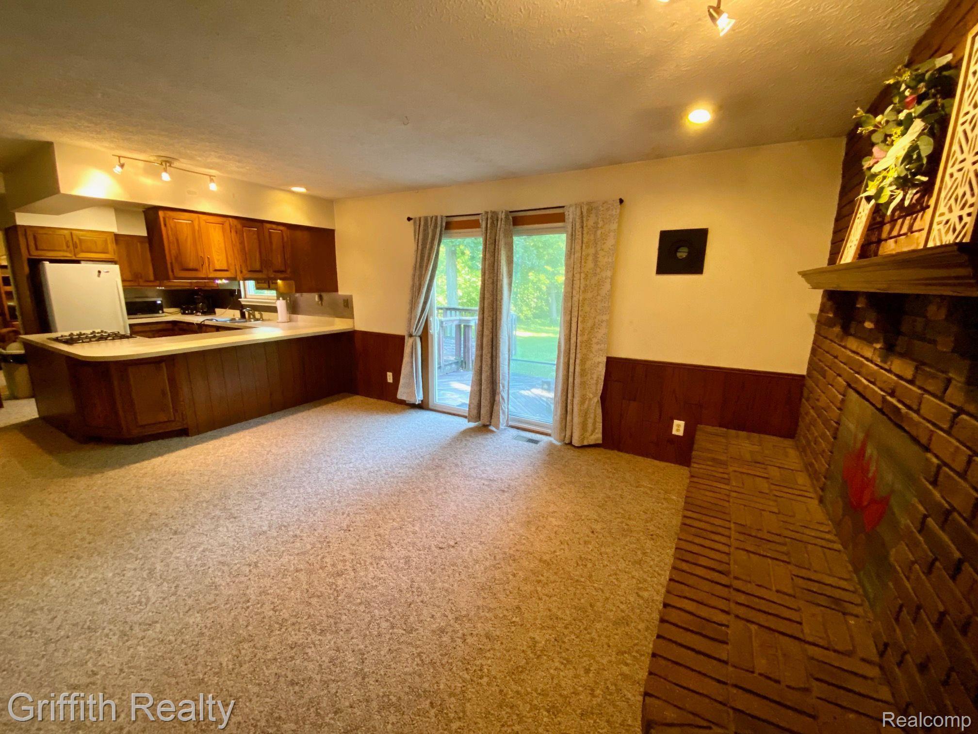5761 Warner Road Fowlerville, MI 48836 - Photo 10 of 63 Great Room