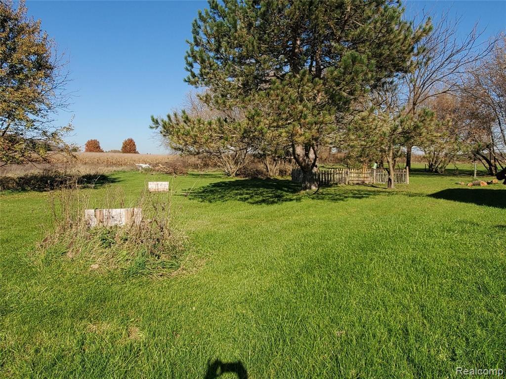 3262 Hadley Road Lapeer, MI 48446 - Photo 33 of 39