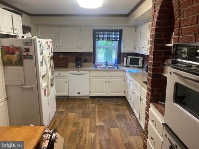 310 Seven Stars Road Millerstown, PA 17062 - Photo 27 of 40 Kitchen