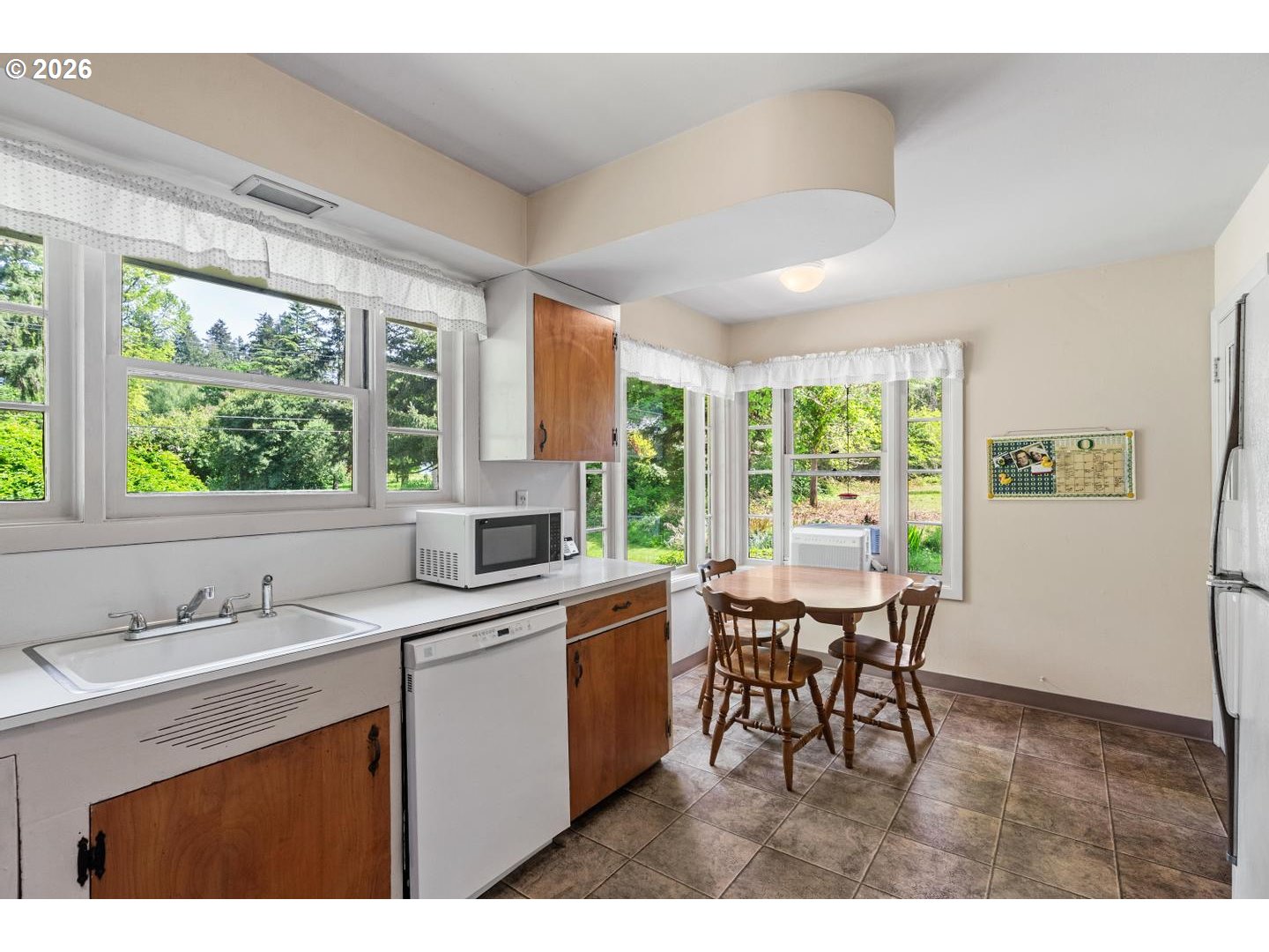 7225 Southwest 83rd Avenue Portland, OR 97223 - Photo 12 of 40