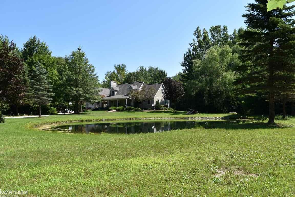 8860 Big Hand Road Columbus, MI 48063 - Photo 11 of 79 31326950-10.JPG