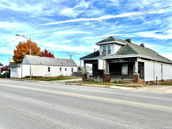 $236,000 | 1327 North First Avenue, Evansville, IN 47710