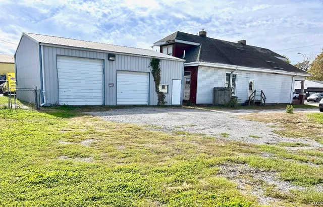 $236,000 | 1327 North First Avenue, Evansville, IN 47710