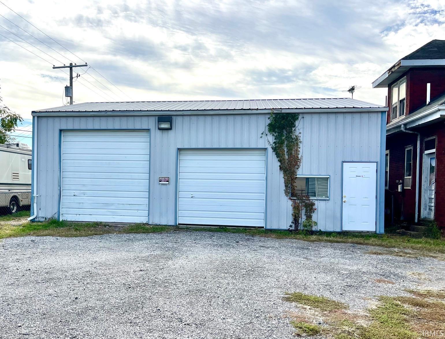 1327 North First Avenue Evansville, IN 47710 - Photo 13 of 33