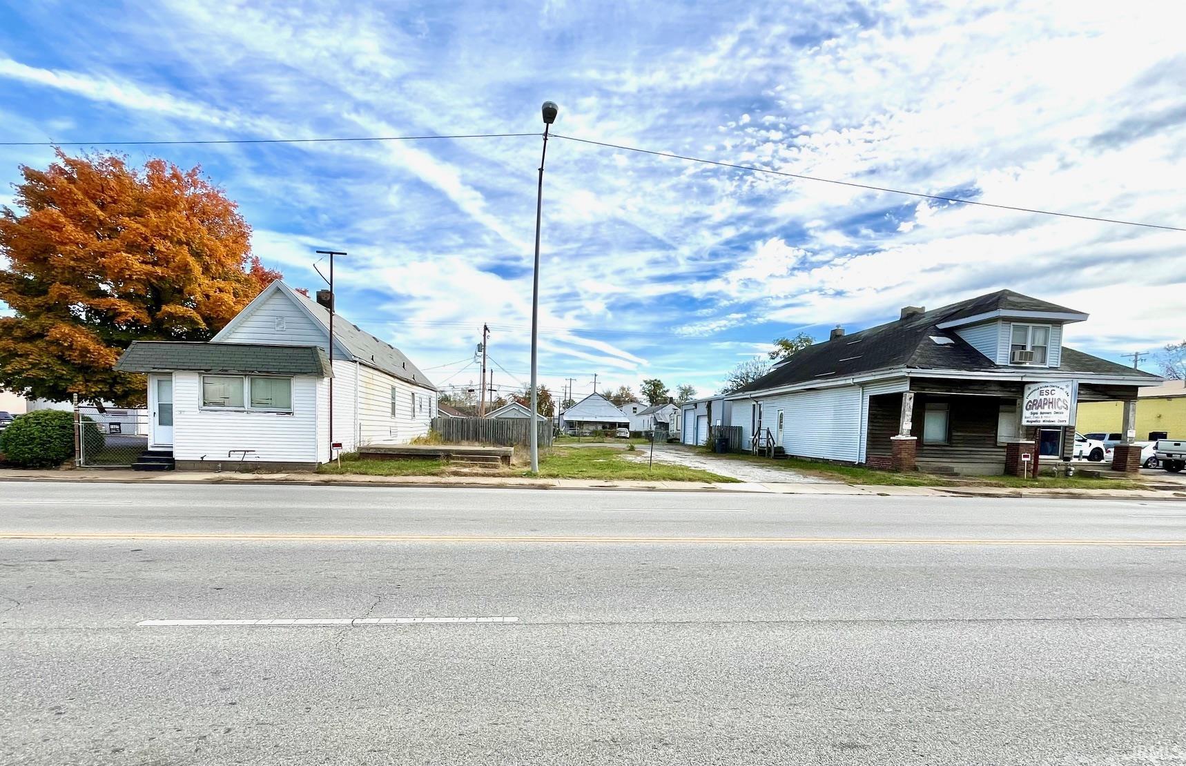1327 North First Avenue Evansville, IN 47710 - Photo 2 of 33