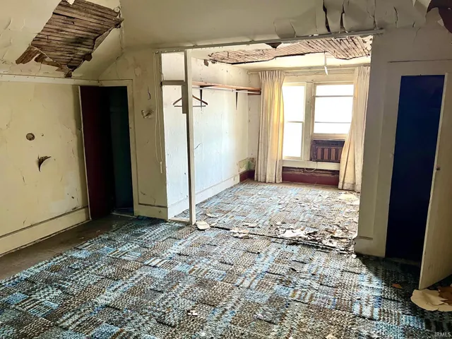 $236,000 | 1327 North First Avenue, Evansville, IN 47710