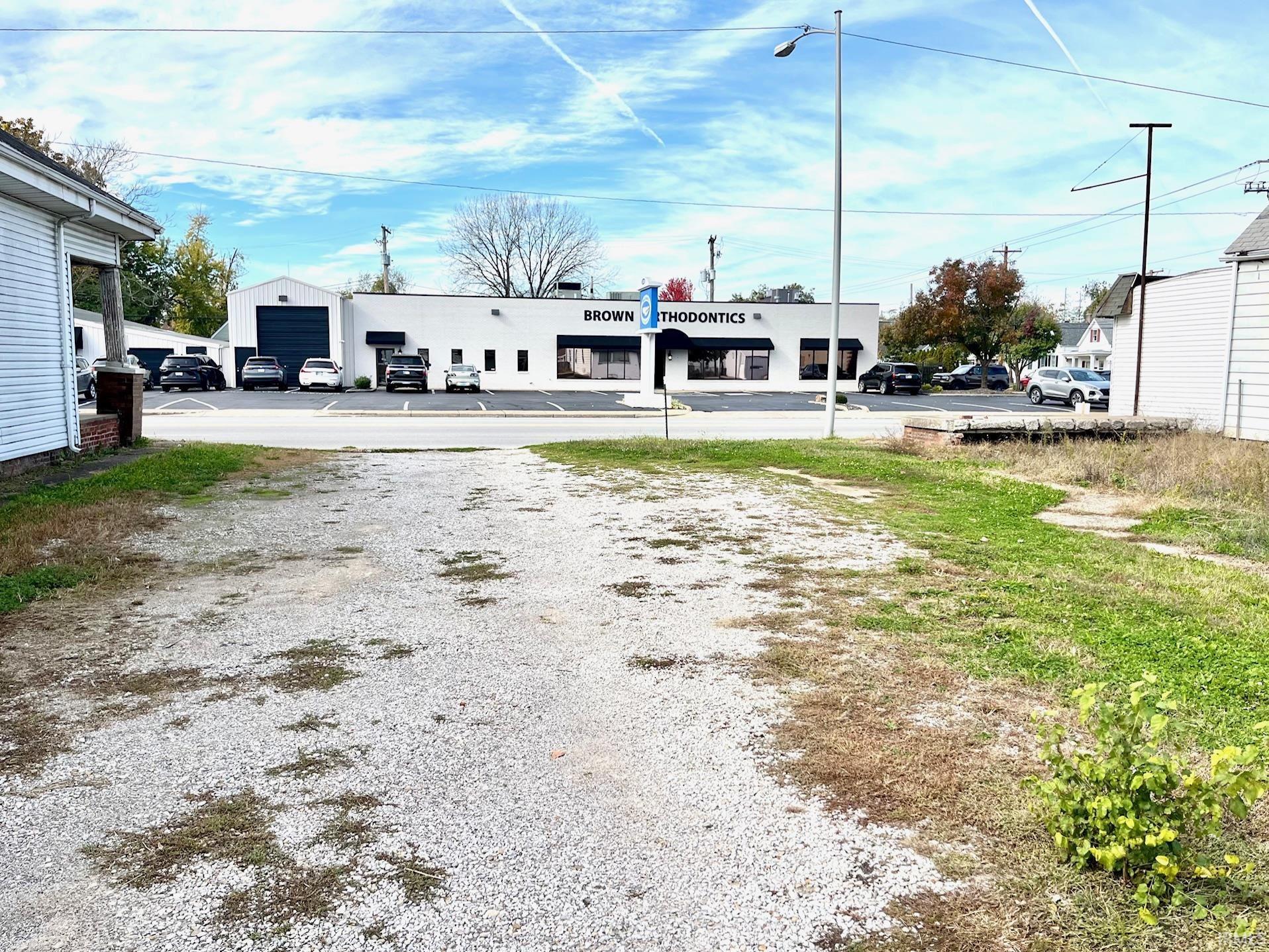 1327 North First Avenue Evansville, IN 47710 - Photo 24 of 33