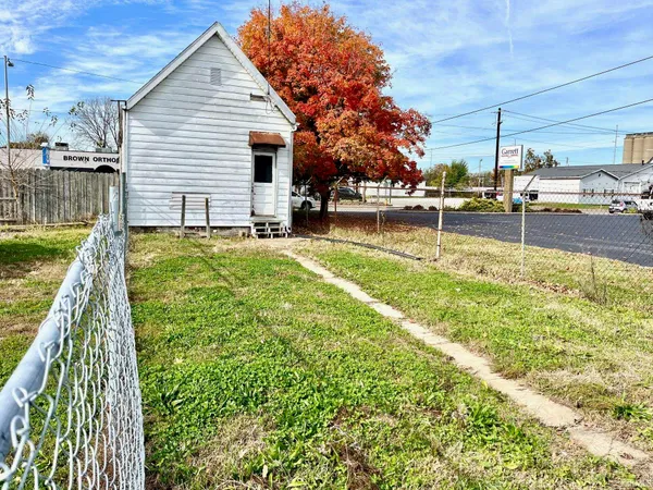 $236,000 | 1327 North First Avenue, Evansville, IN 47710