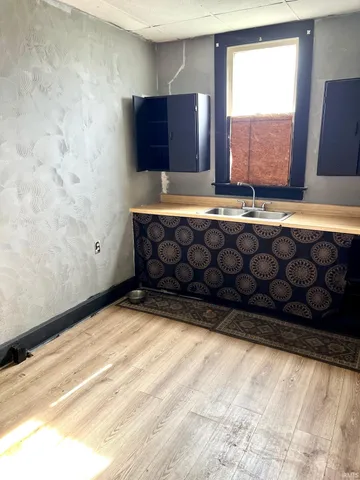 $236,000 | 1327 North First Avenue, Evansville, IN 47710