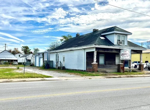$236,000 | 1327 North First Avenue, Evansville, IN 47710