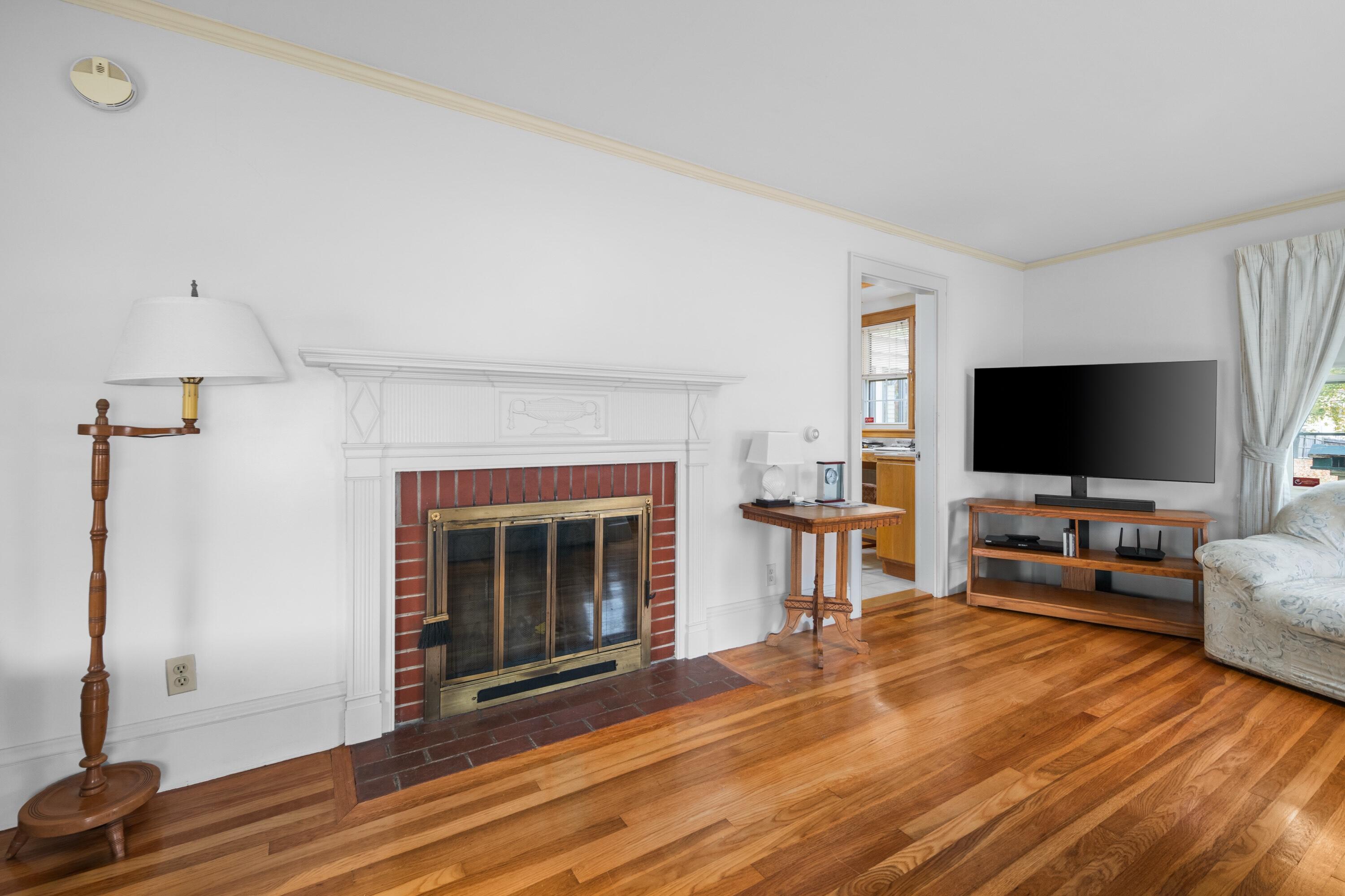 66 Graham Street Biddeford, ME 04005 - Photo 7 of 31 Living Room