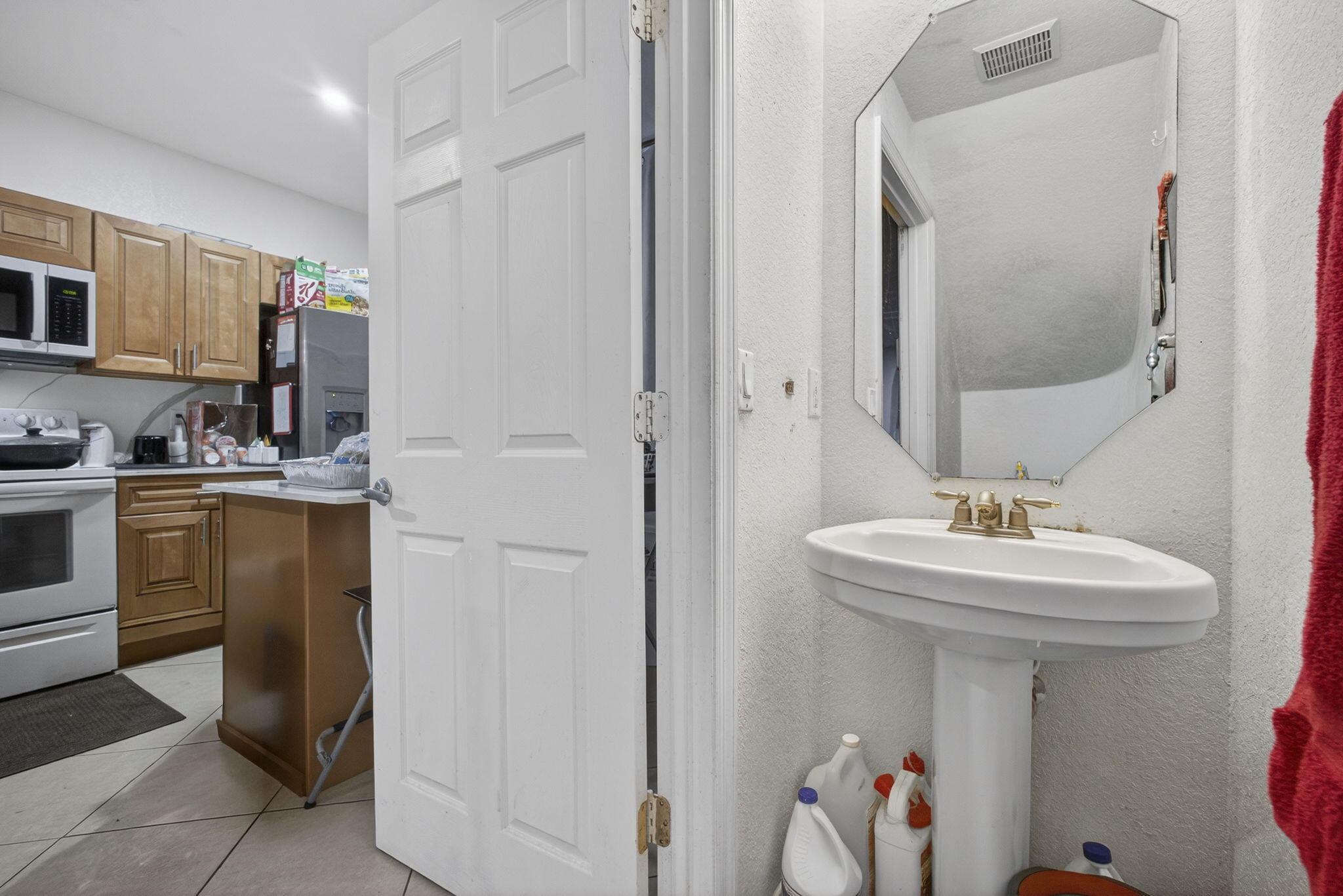 3720 Oleander Terrace Riviera Beach, FL 33404 - Photo 14 of 30 21-web-or-mls-BS1A5721