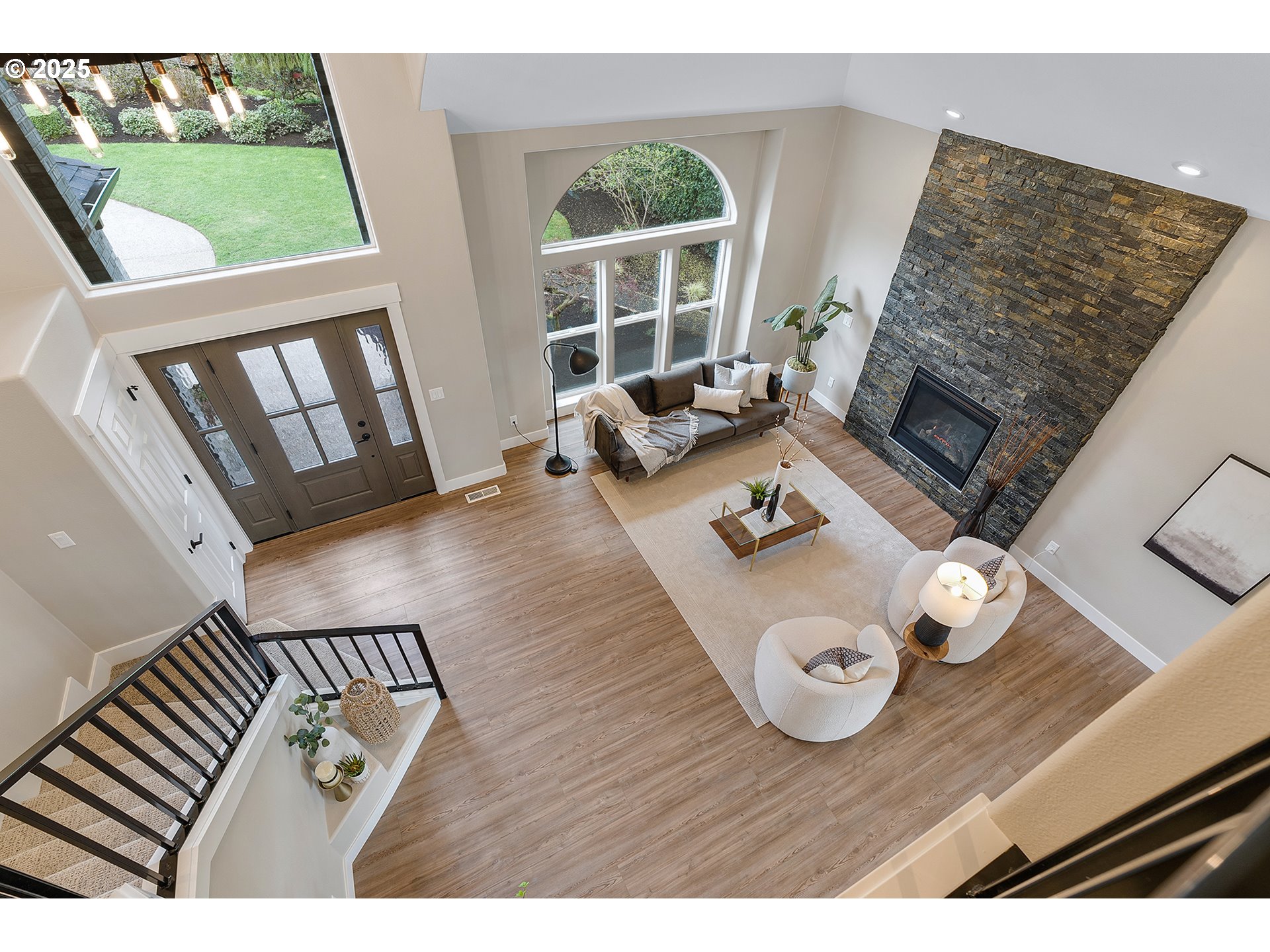 655 Barbary Place Gladstone, OR 97027 - Photo 20 of 48 a living room with furniture and a window