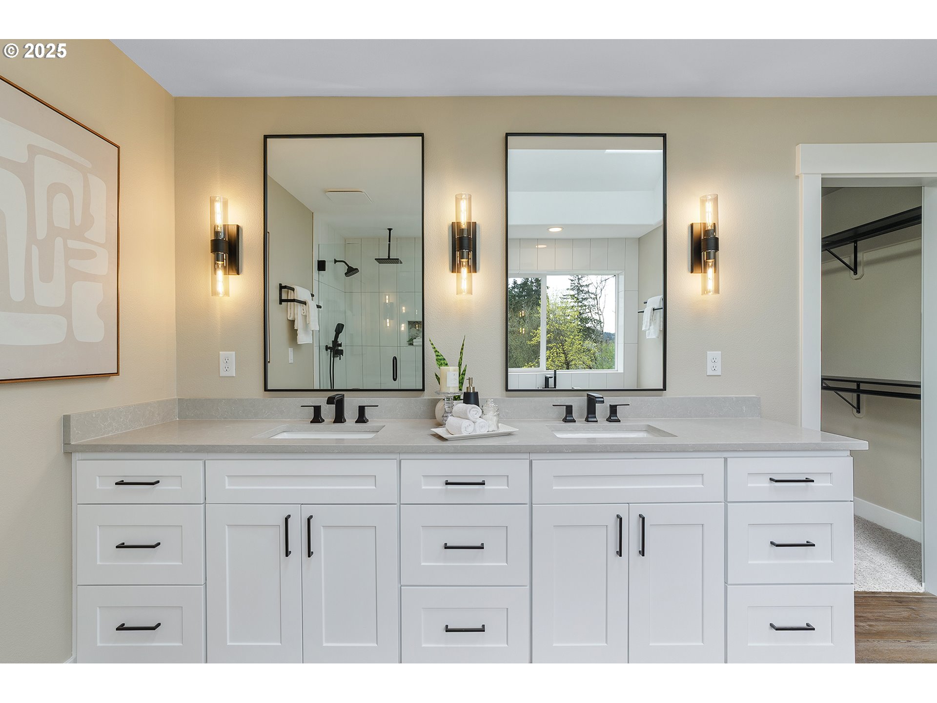 655 Barbary Place Gladstone, OR 97027 - Photo 24 of 48 a bathroom with a sink and a mirror