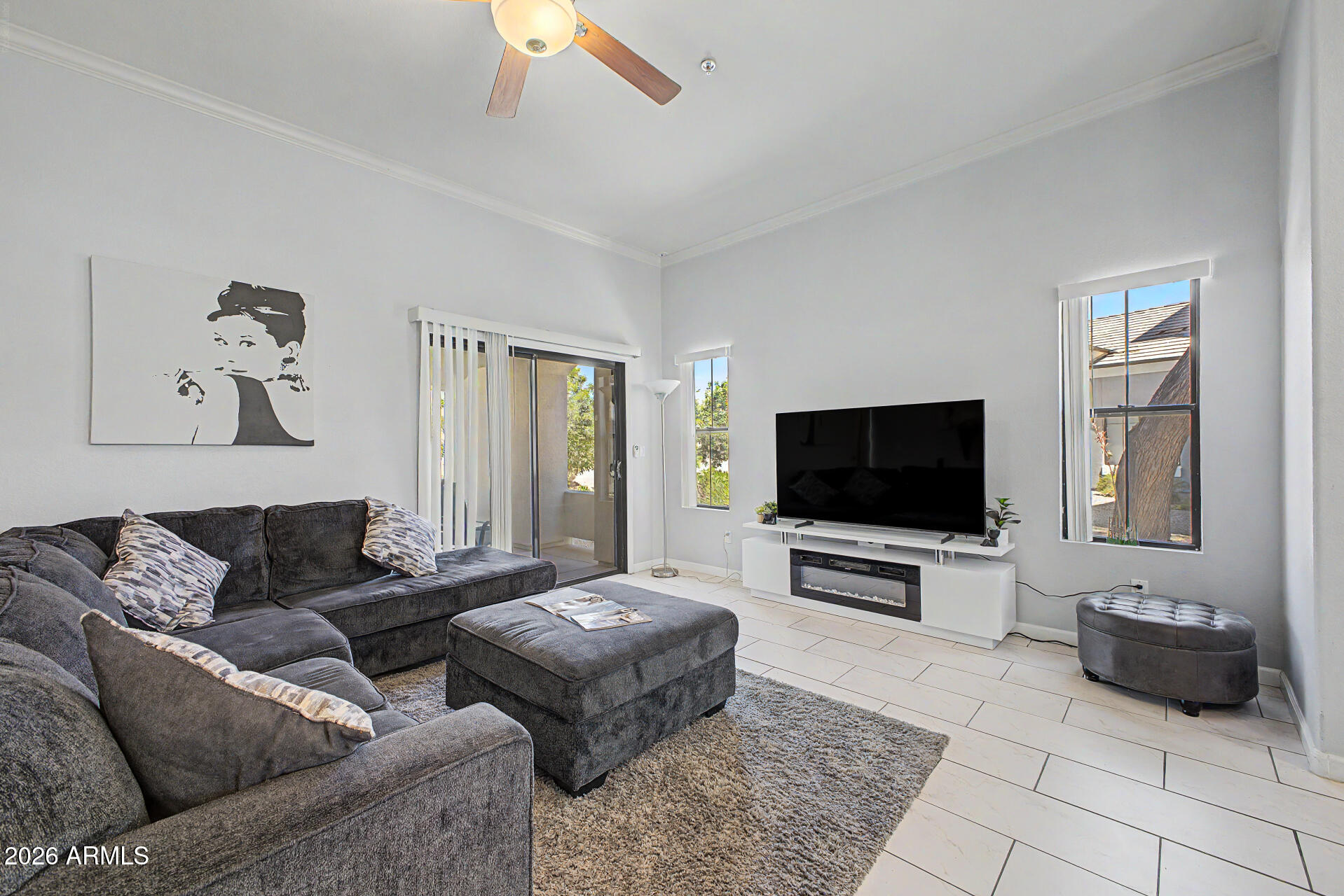 295 North Rural Road, Unit 155 Chandler, AZ 85226 - Photo 17 of 42 Vaulted Ceilings