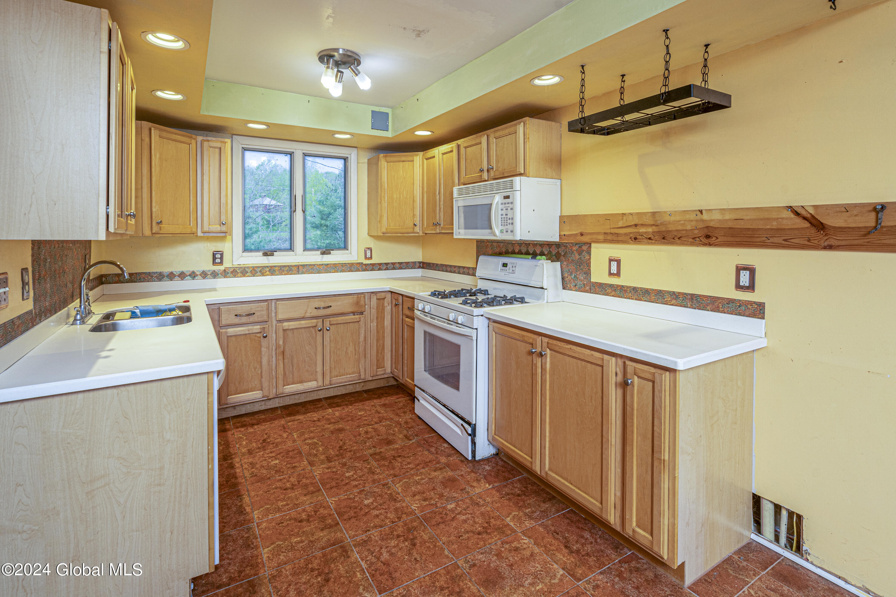 693 County Rte 49 Salem, NY 12865 - Photo 9 of 40 ADKPhoto-DSC05804