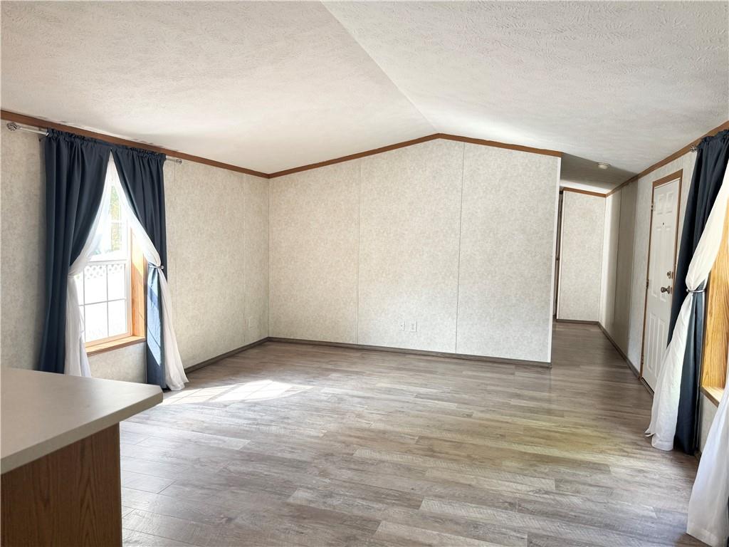 2588 Frew Mill Road New Castle, PA 16101 - Photo 6 of 24 Gallery Image 6
