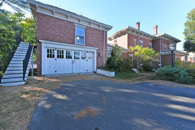 $1,368,000 | 11 Lincoln Street, Brunswick, ME 04011